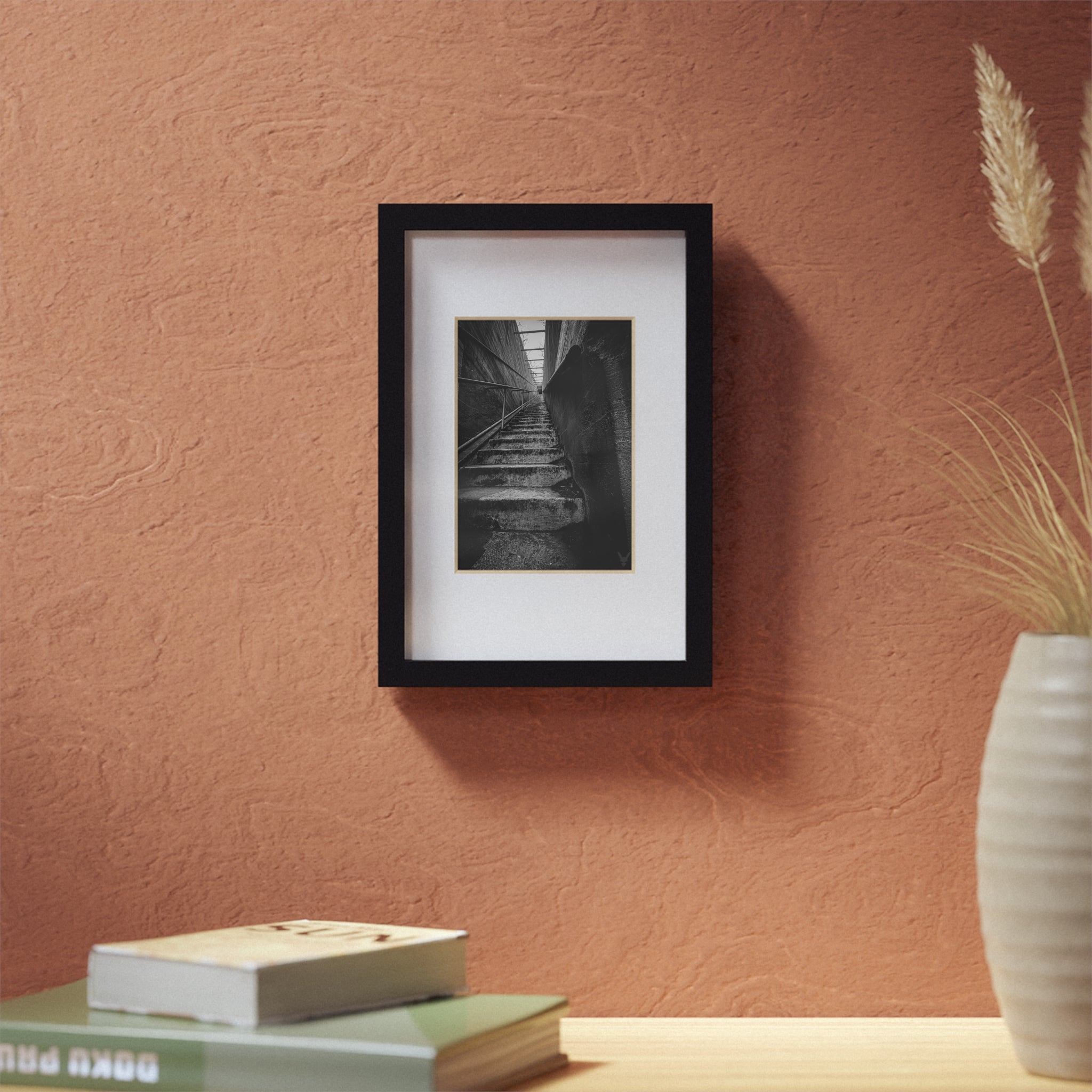 Stairwell Noir -  Diamond Head